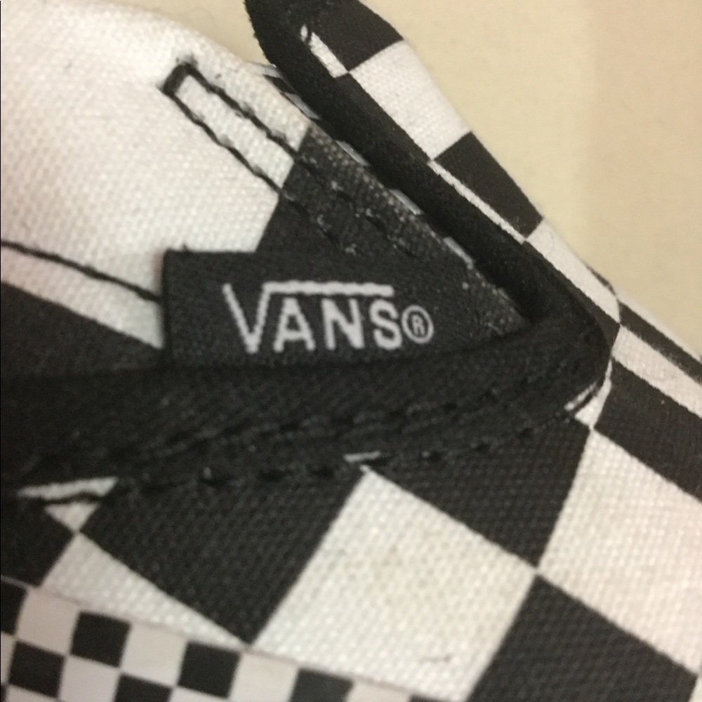 Vans - Picture 6 of 6
